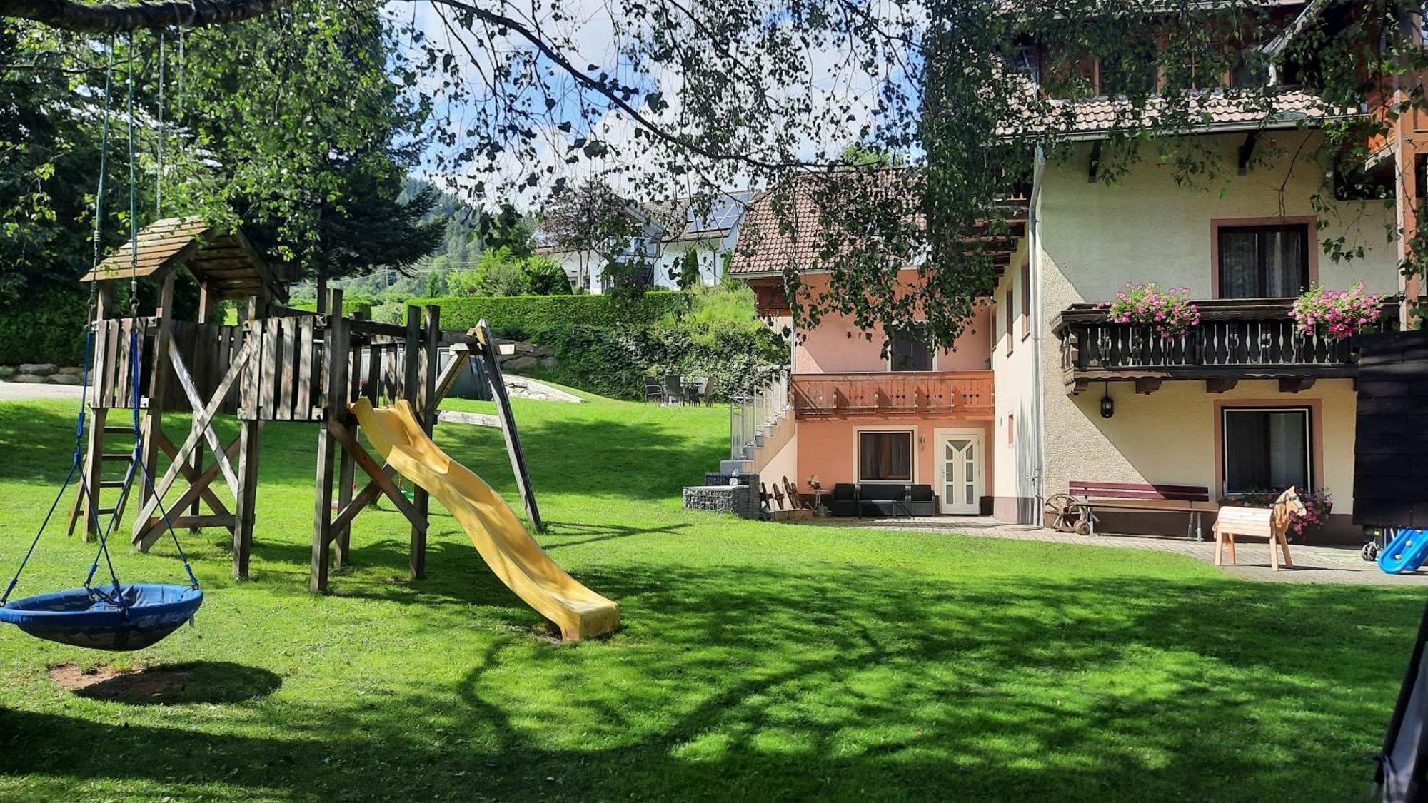 Urlaub Am Bauernhof Gaenser Sankt Peter am Kammersberg Esterno foto
